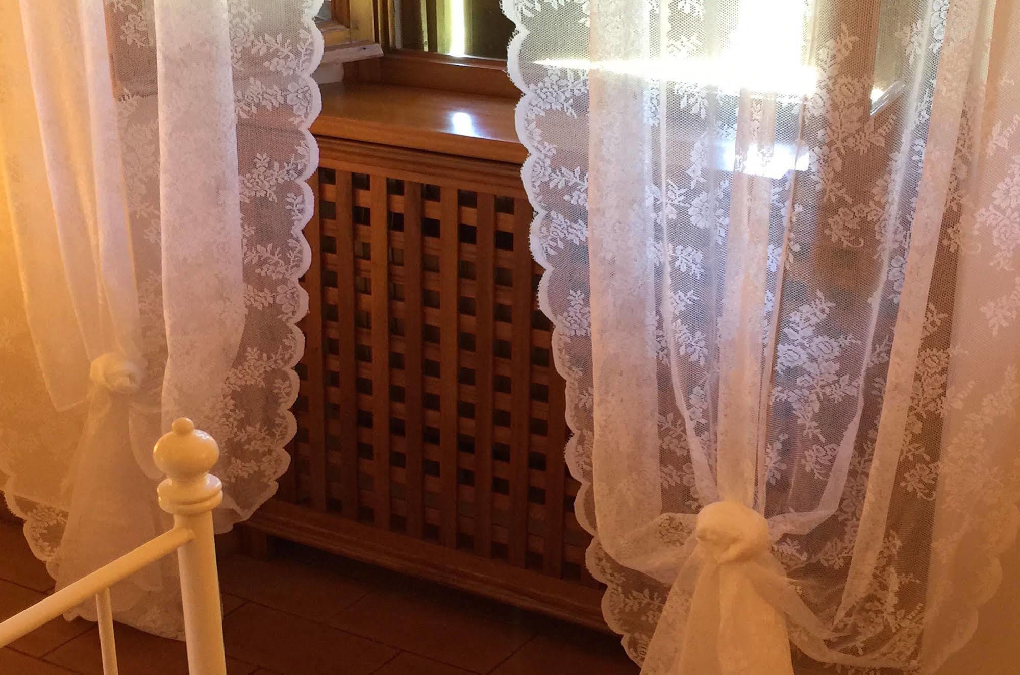 Bed and Breakfast Convento Di San Francesco Mondaino Экстерьер фото